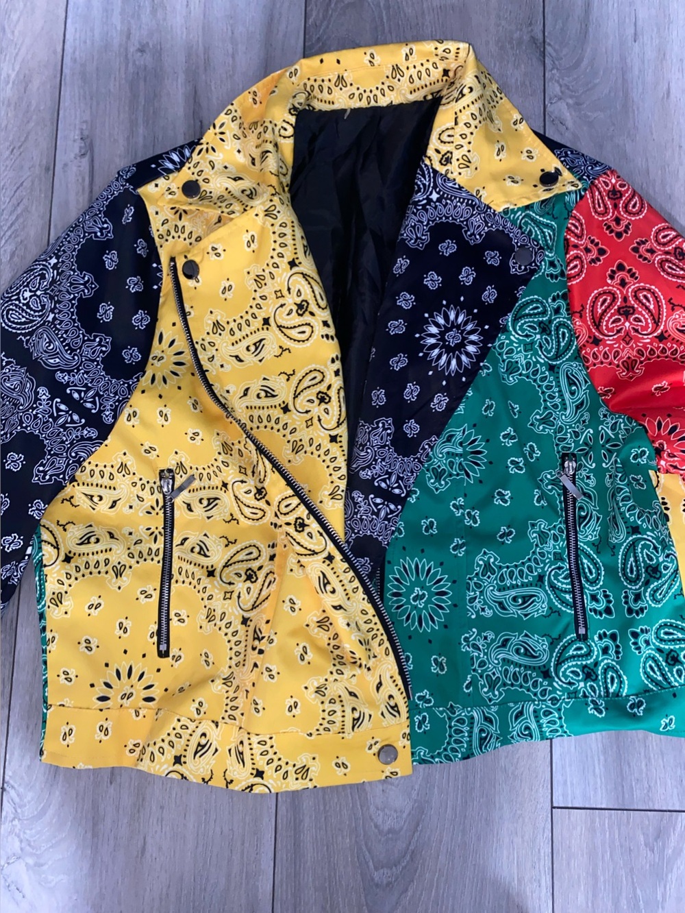 Women’s Multicolor Bandana Patchwork Moto Jacket Sz M NWOT - Picture 2 of 4